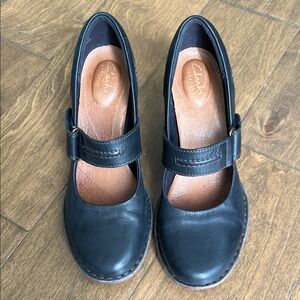 Clarks Black Leather Mary Jane Heels